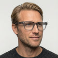 Solennea - Transparent grå på model