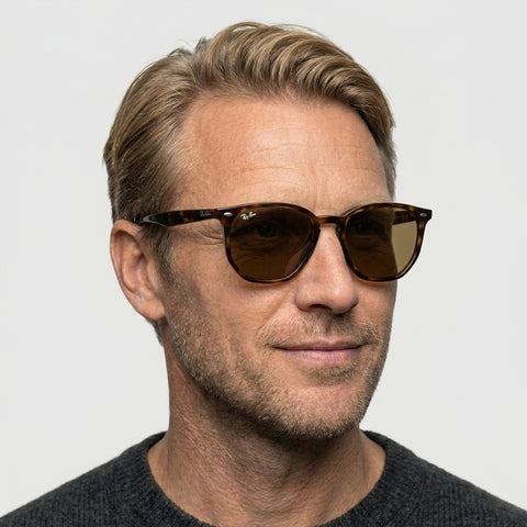 Ray-Ban RB4306 - 710/73 - Havana på model