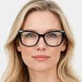 Adrienne - Sort på model