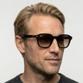 Ray-Ban RB4458D - 714/13 - Transparent brun på model