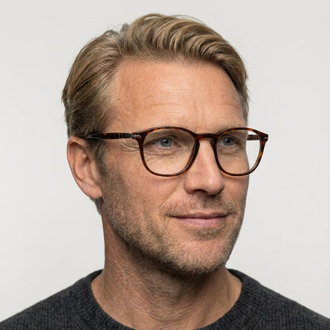 Persol PO3007V - 24 - Havana på model