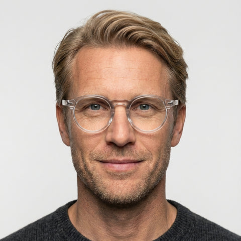 Veyla transparent rund brille på model