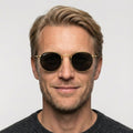 Ray-Ban ROUND METAL - 919648 - Guld på model